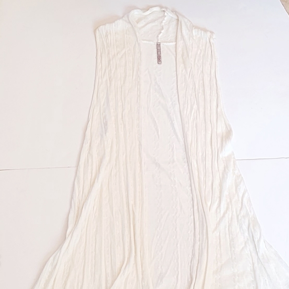 Lightweight Cardigan - Picture 4 of 12